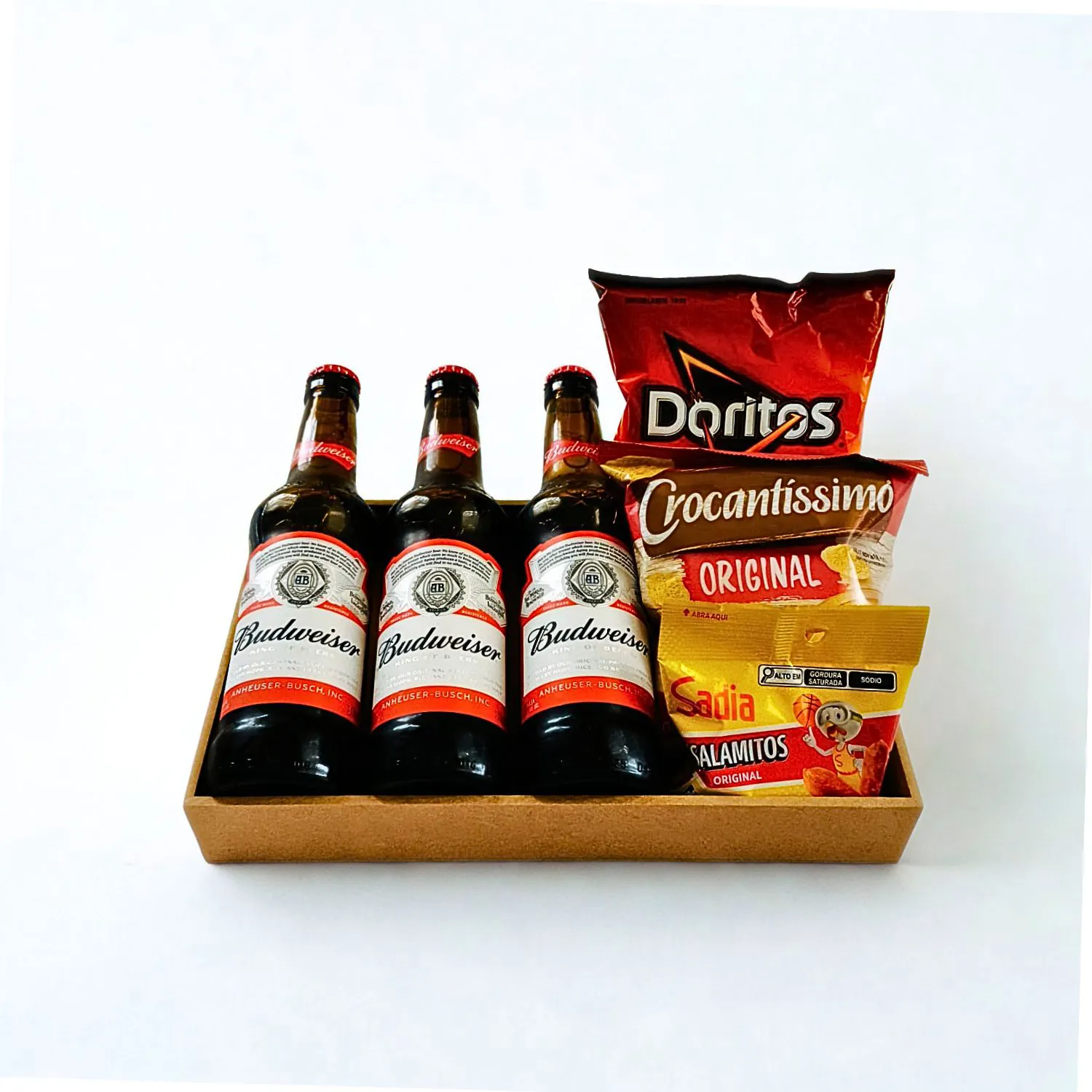Bandeja de Cervejas com Doritos, Salamitos e Petiscos