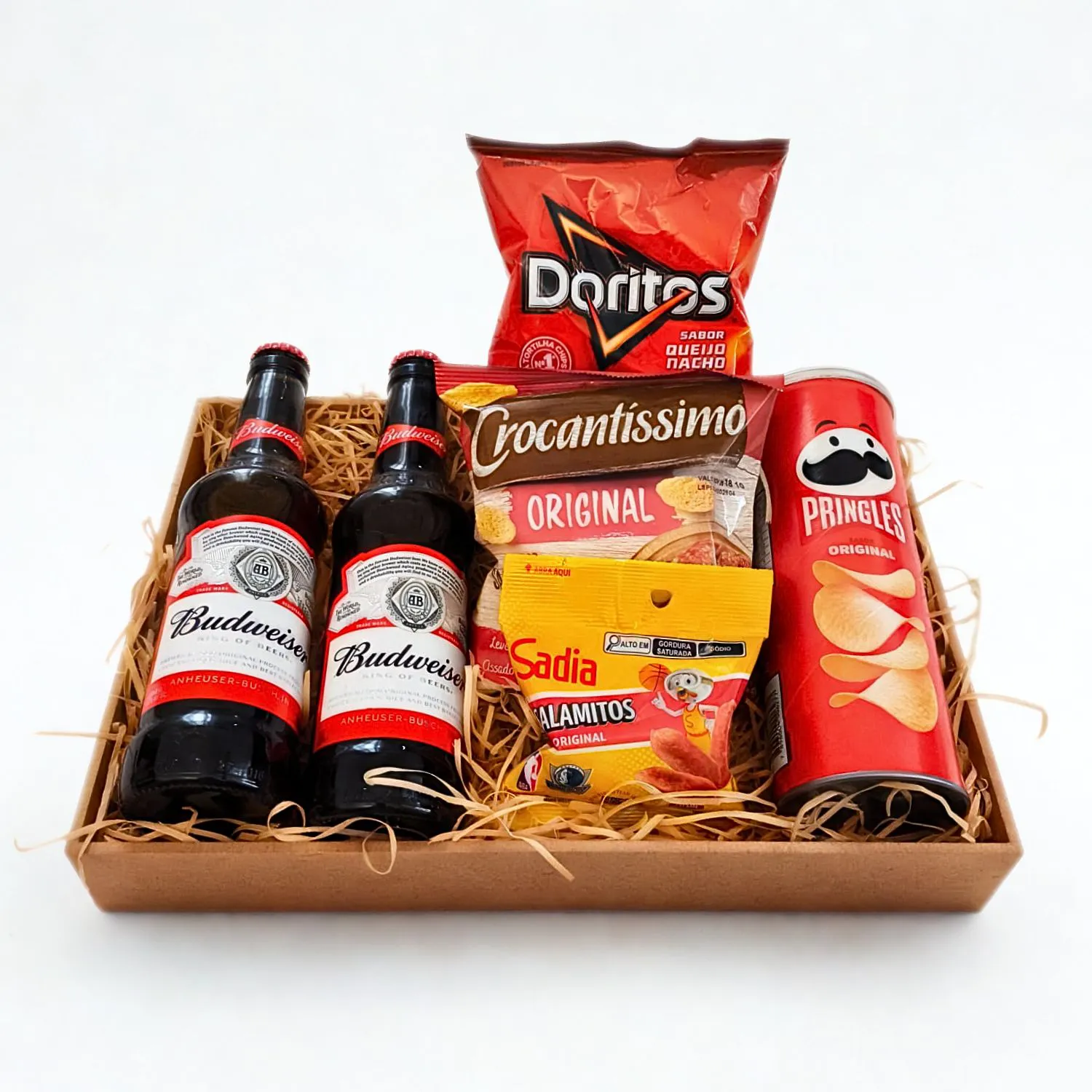 Bandeja de Budweiser com Pringles, Doritos e Salamitos