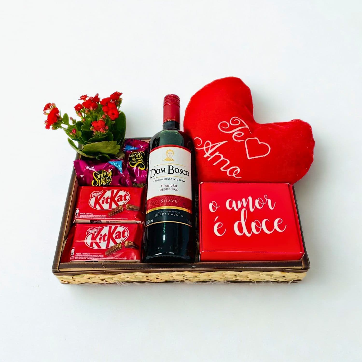 Bandeja com Vinho, Chocolates e Pelúcia